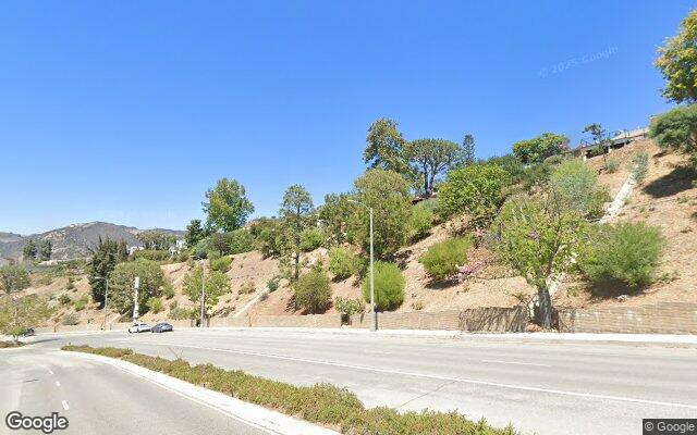 1776 Palisades Dr