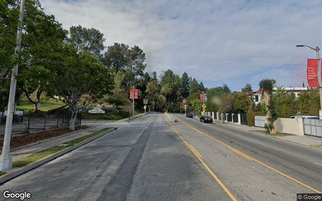 1940 N Western Ave