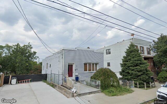 35 CABOT PLACE
